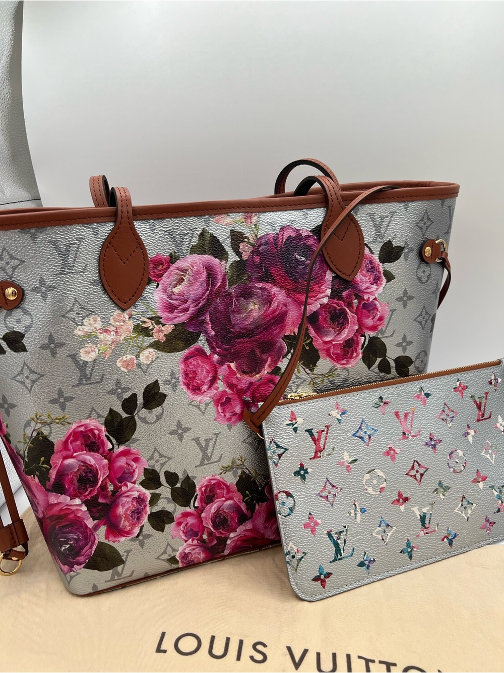 LOUIS VUITTON NEVERFULL MM GARDEN FLOWER ROSES SILVER Metallic BAG Pouch RARE😍🔥 - Picture 7 of 16